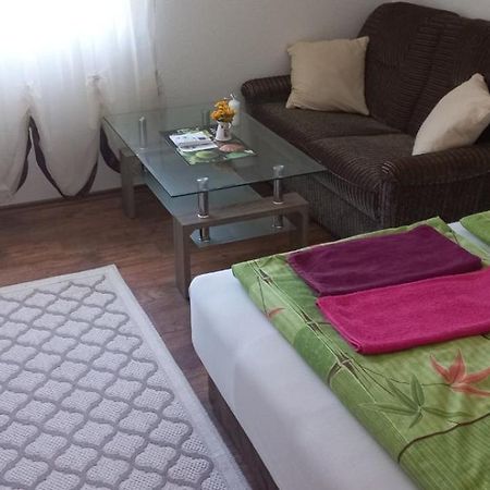 Omar & Una Apartmani Bihać Eksteriør billede