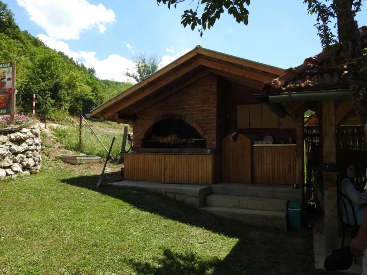 Omar & Una Apartmani Bihać Eksteriør billede