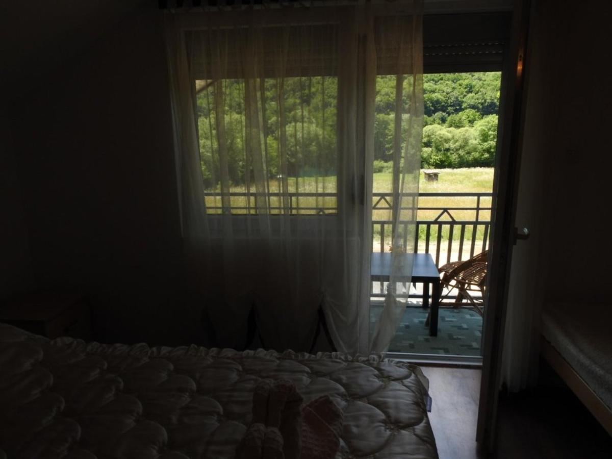 Omar & Una Apartmani Bihać Eksteriør billede