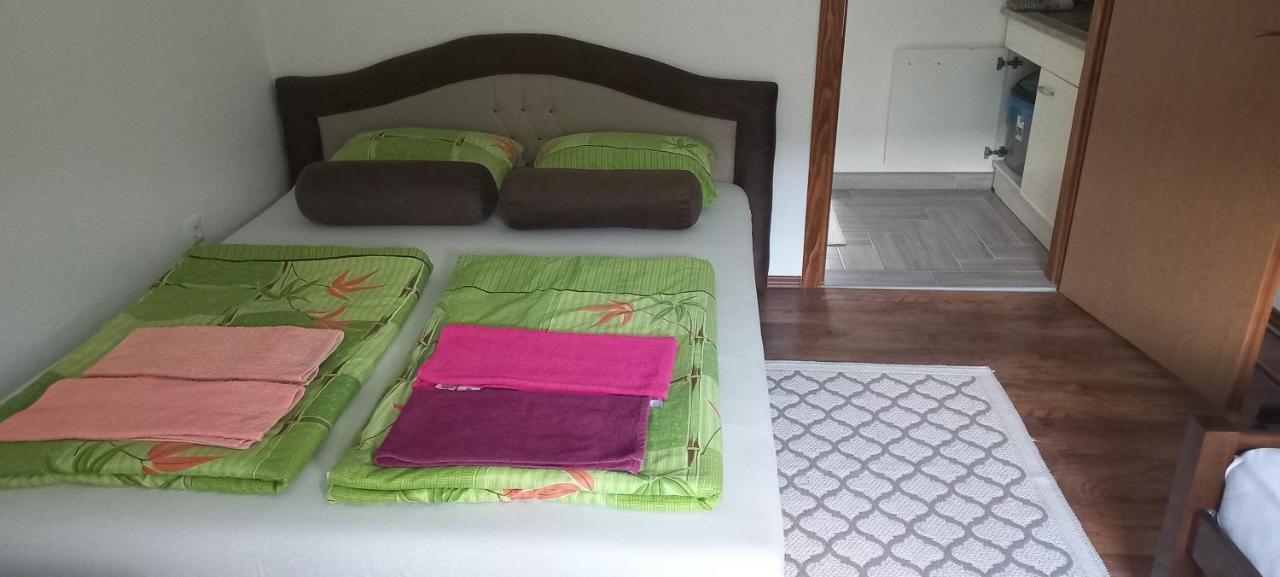 Omar & Una Apartmani Bihać Eksteriør billede