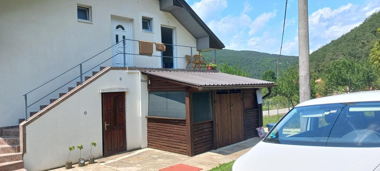 Omar & Una Apartmani Bihać Eksteriør billede